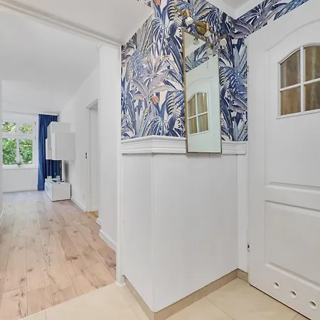 Apartman Elegant For 6 Guests Only 1 Km From Main Square By Renters